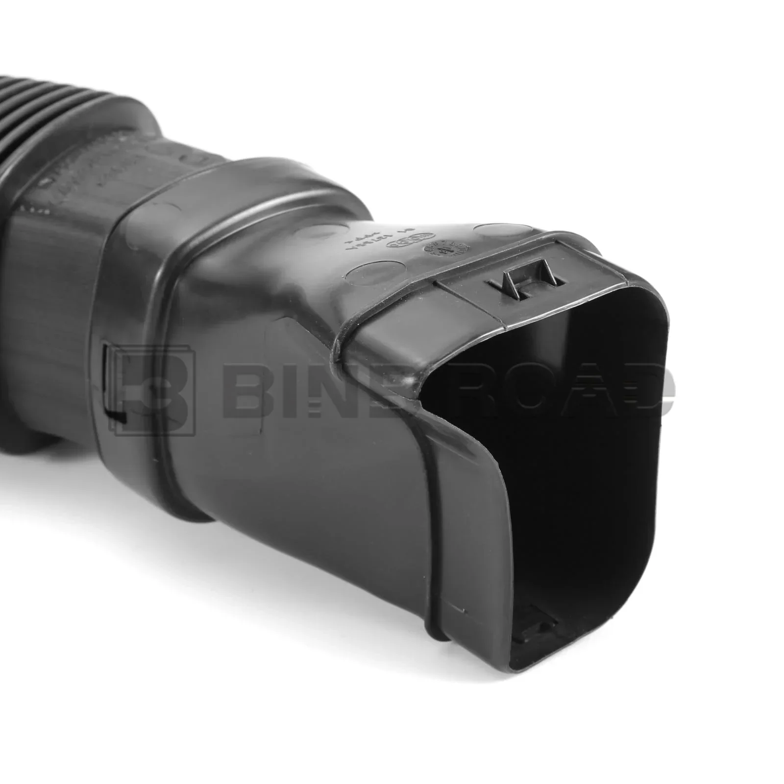 2740900082 Air Intake Hose - Image 9